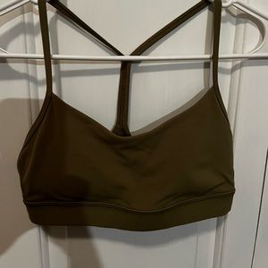 Lululemon Flow Y Bra in Size 6